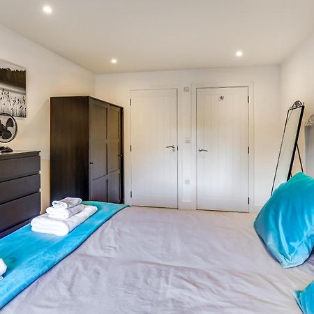 Exceptionally Spacious Central Canterbury Home Zewnętrze zdjęcie